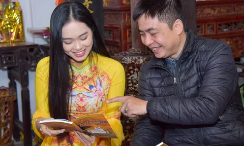 Người đẹp Nguyễn Phương Anh hành động nhân ái qua tập thơ "Người tình" của thi sĩ Vũ Đức Nguyên